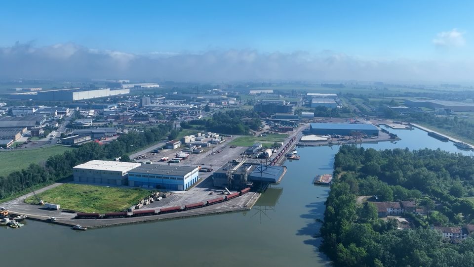 Mantua Valdaro harbour