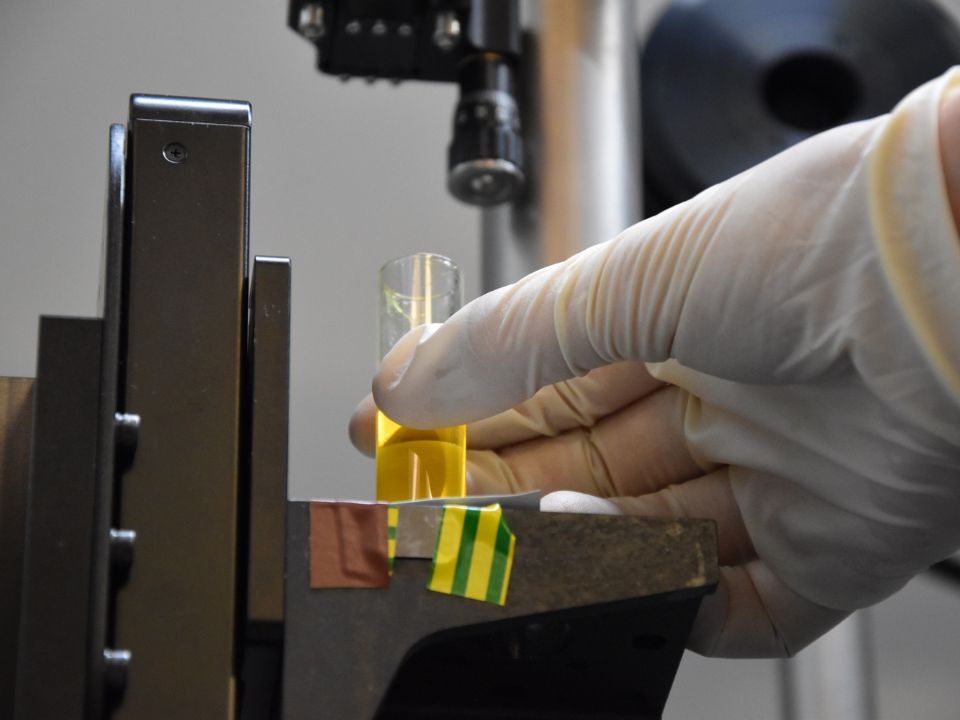 Liquid sample containing nanomaterials
